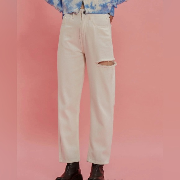 NWT Cider White Highwaist Straightleg Rip Jeans - Picture 2 of 5